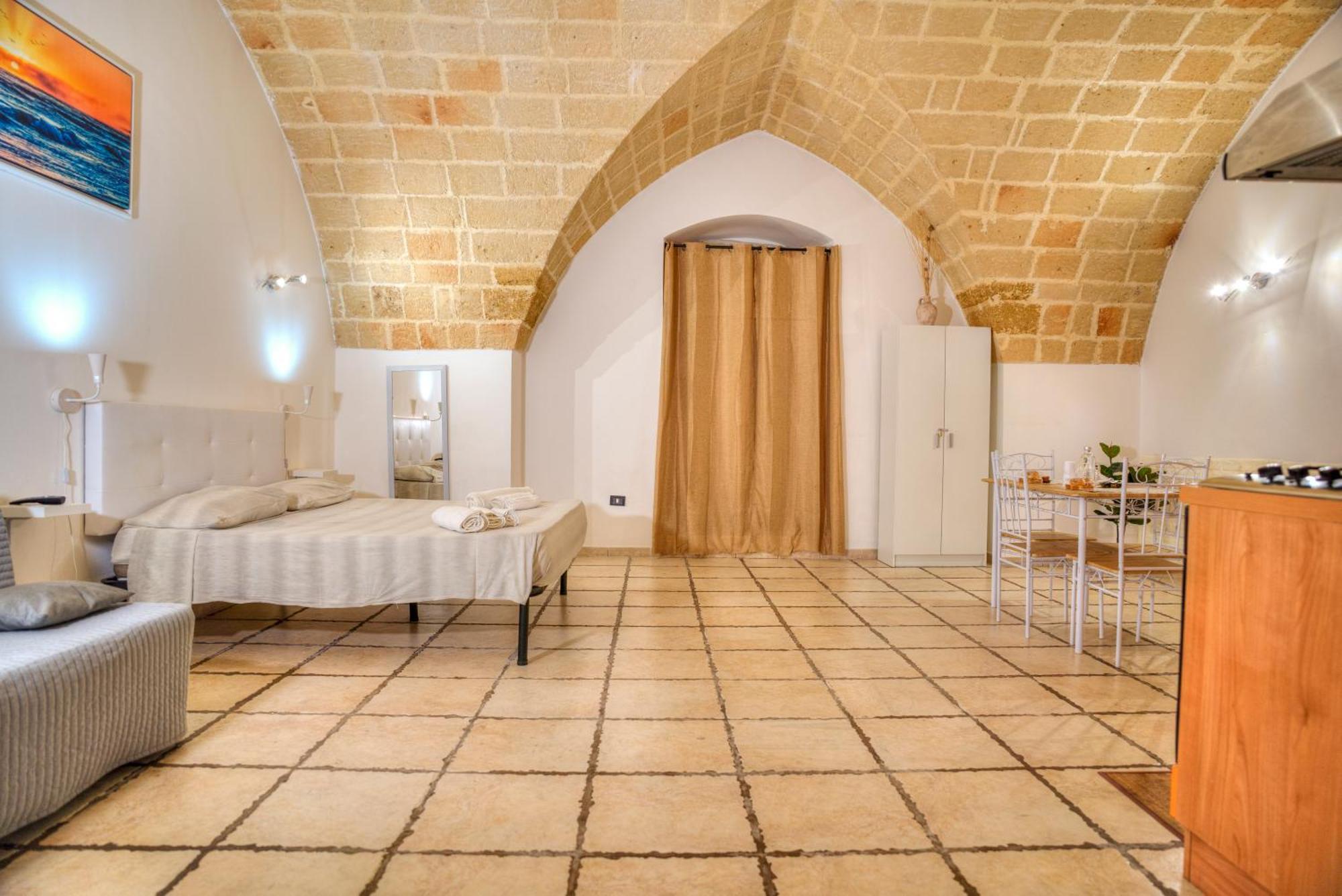 History Station Apartment Brindisi Ngoại thất bức ảnh