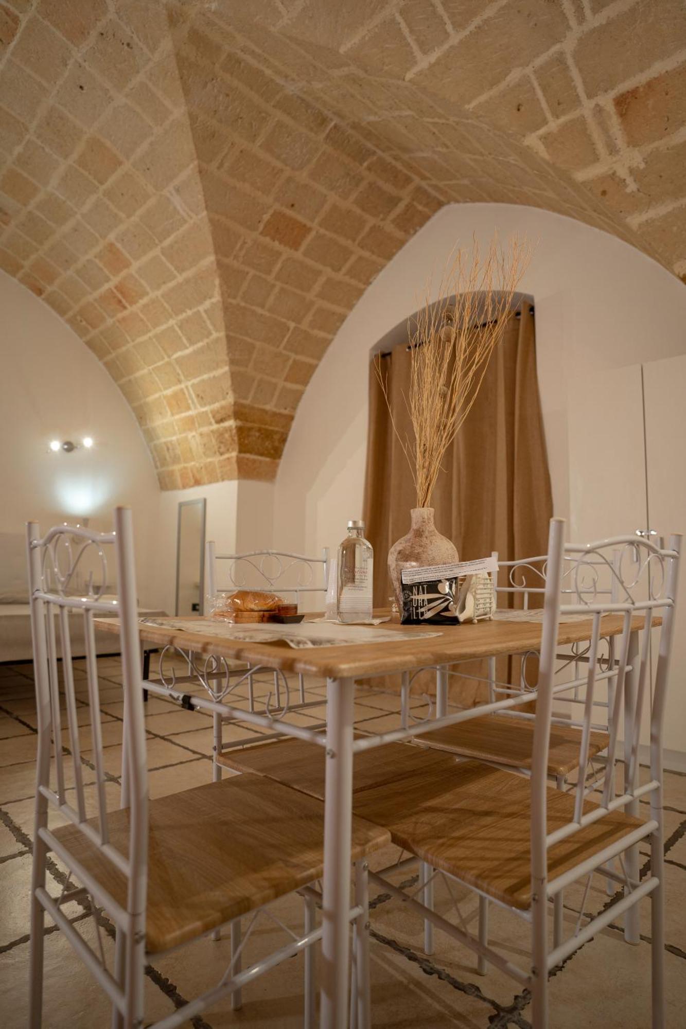 History Station Apartment Brindisi Ngoại thất bức ảnh